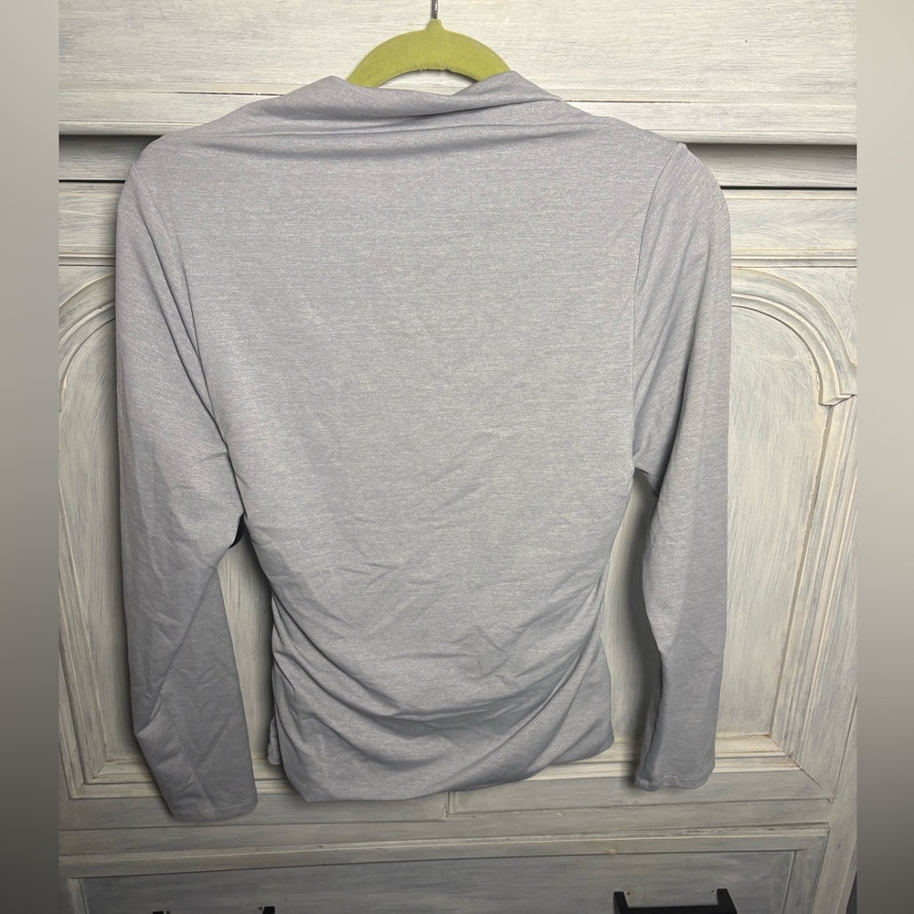Aritzia Contour Flourish Longsleeve Top Chrome Ruched Flattering Smoothing - Picture 11 of 11